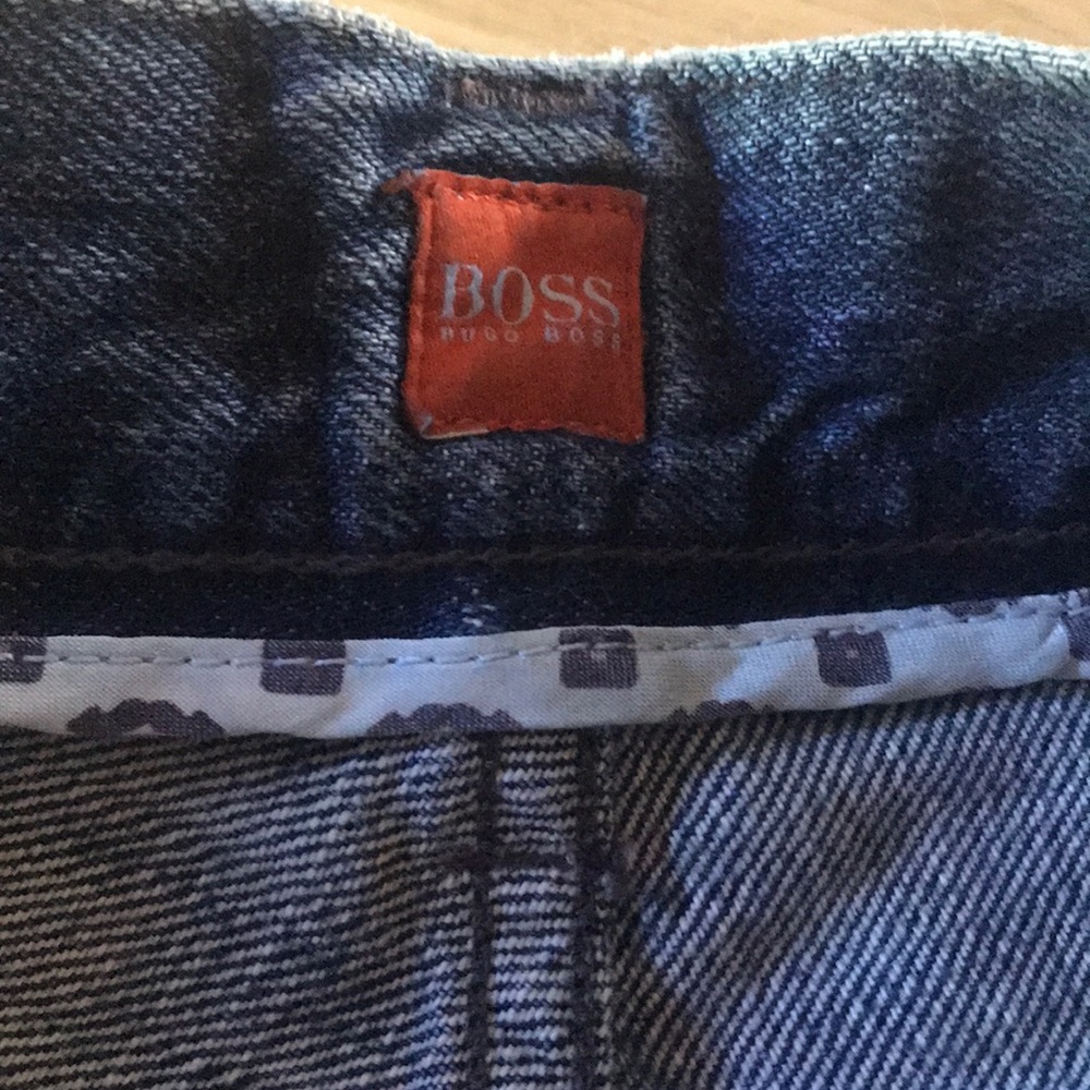 Hugo Boss shorts - Picture 4 of 8